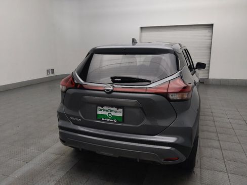 Used 2023 Nissan Kicks S FWD image 7