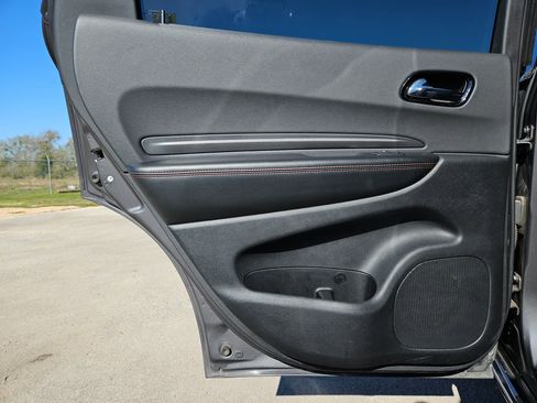 Certified 2023 Dodge Durango GT image 15