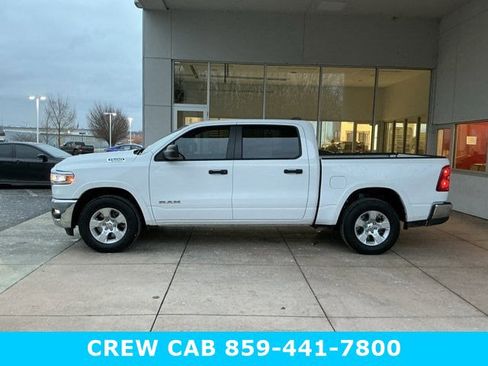 Used 2025 RAM 1500 Big Horn AWD/4WD image 7