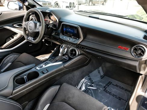 Used 2023 Chevrolet Camaro SS RWD image 9