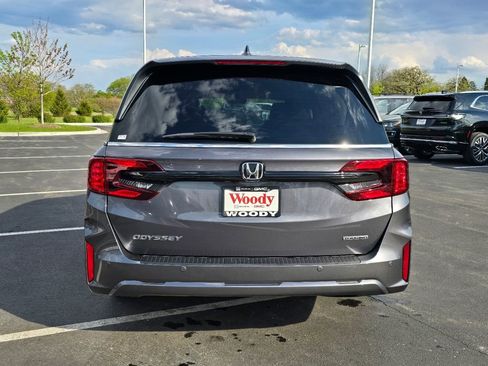 Used 2025 Honda Odyssey Touring image 7