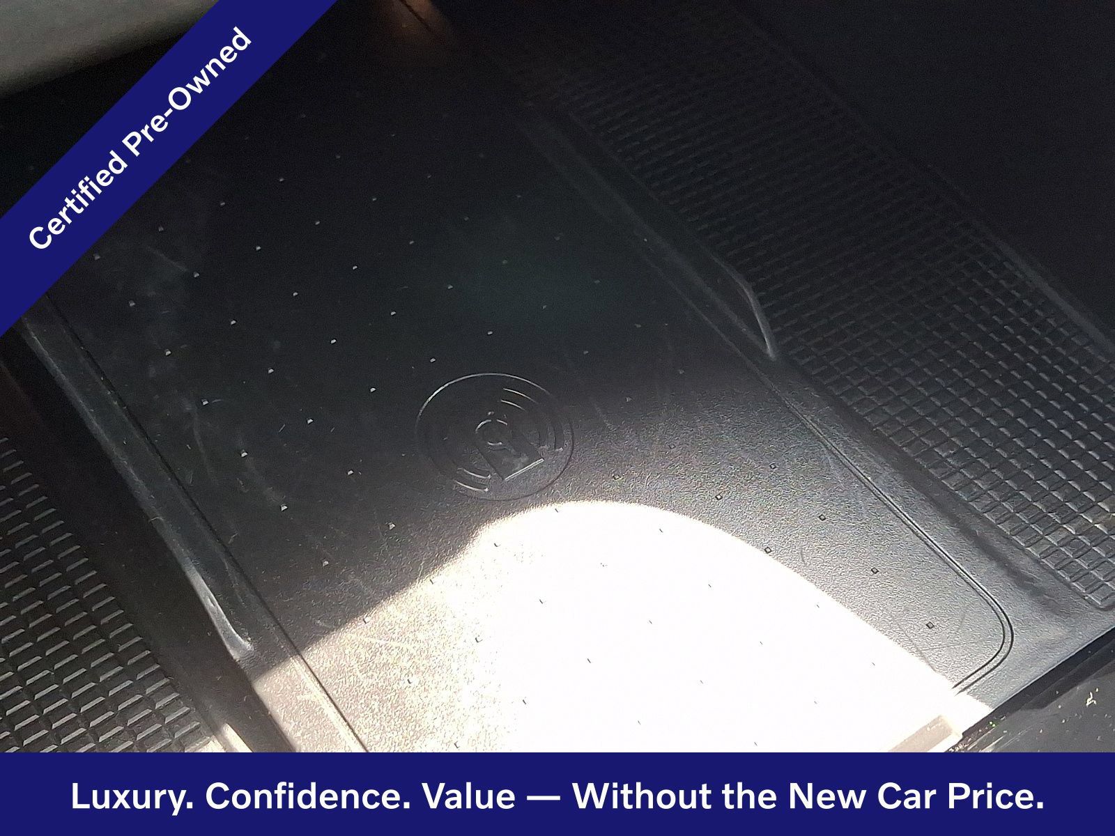 Certified 2023 Volvo XC40 B5 Plus w/ Driver Assist Package AWD/4WD image 27