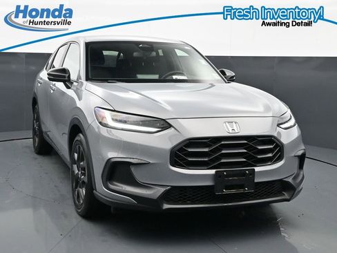 Used 2024 Honda HR-V Sport image 1