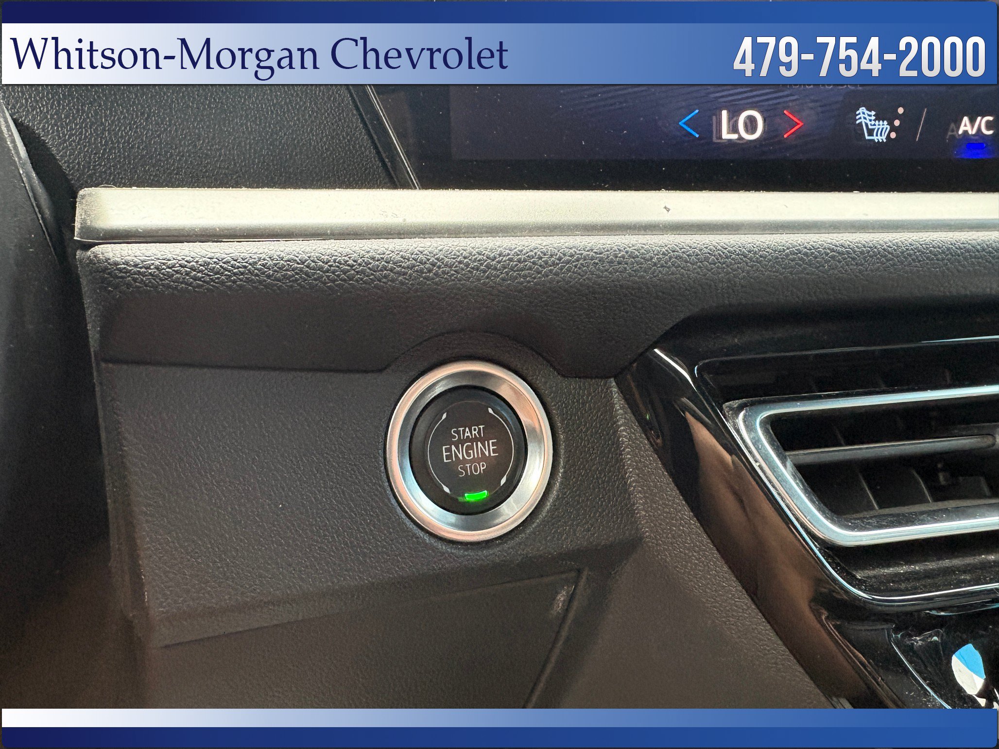 Used 2025 Chevrolet Traverse LT FWD image 19