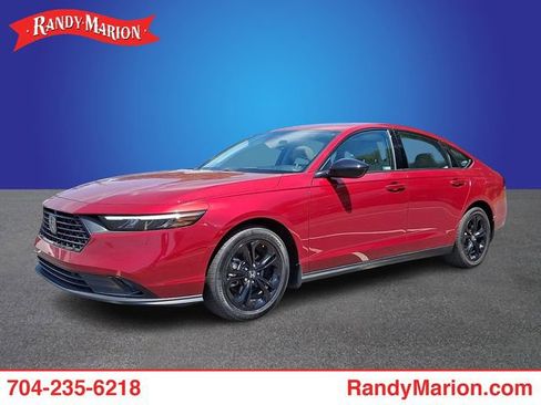 Used 2025 Honda Accord SE image 1