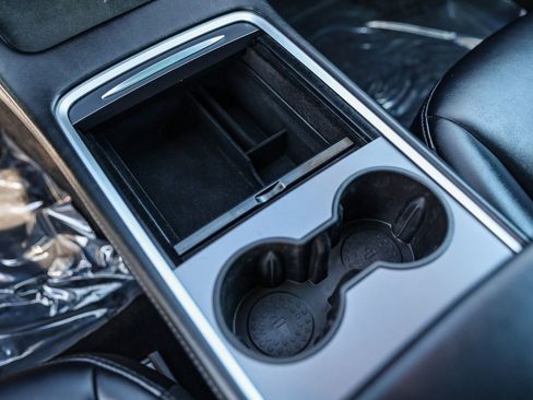 Used 2023 Tesla Model 3 Performance image 19