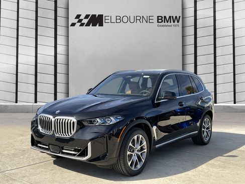 New 2026 BMW X5 xDrive40i w/ Climate Comfort Package image 3