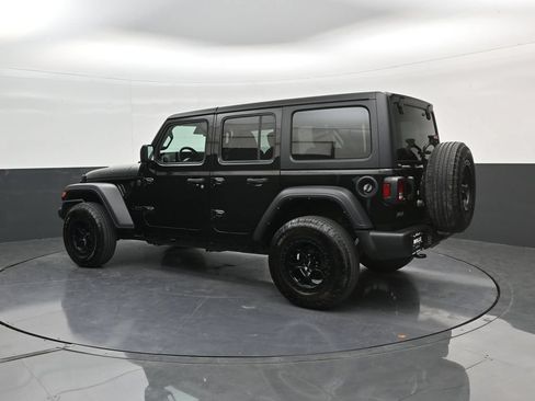 Used 2024 Jeep Wrangler Unlimited Sport AWD/4WD image 5