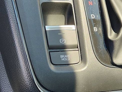 Used 2025 Honda CR-V Sport image 25