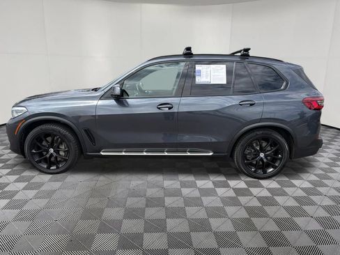 Used 2019 BMW X5 xDrive50i w/ Parking Assistance Package AWD/4WD image 4