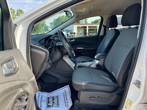 Used 2016 Ford Escape SE w/ Equipment Group 201A FWD image 15