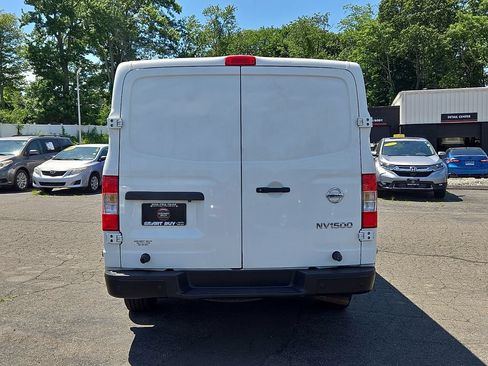 Used 2018 Nissan NV 1500 SV RWD image 6