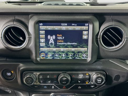 Used 2023 Jeep Wrangler Unlimited Sahara w/ Cold Weather Group AWD/4WD image 19