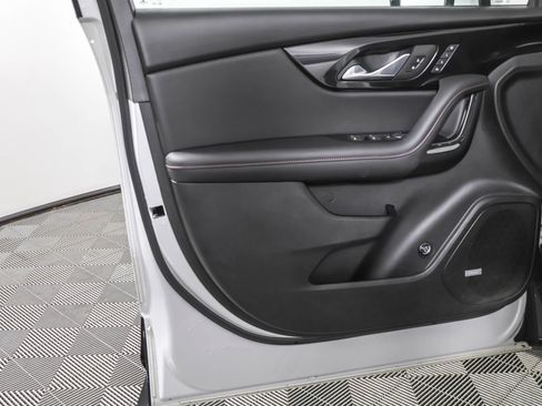 Certified 2023 Chevrolet Blazer RS w/ Driver Confidence II Package image 34