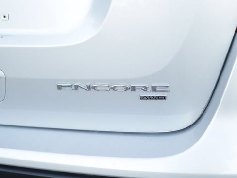 Used 2021 Buick Encore Preferred w/ Safety Package II AWD/4WD image 30