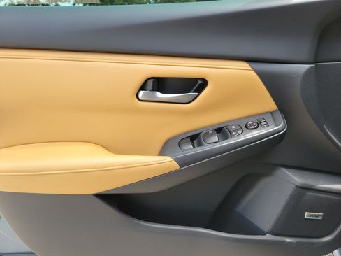 Certified 2024 Nissan Sentra SV w/ SV Premium Package FWD image 15
