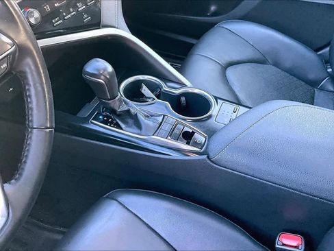 Certified 2020 Toyota Camry XSE image 16