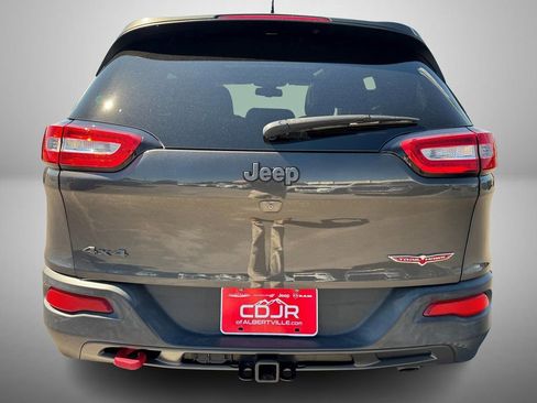 Used 2015 Jeep Cherokee Trailhawk w/ Comfort/Convenience Group image 7