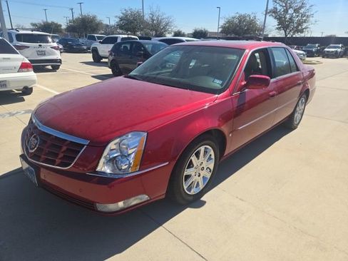 Used 2010 Cadillac DTS Premium image 6
