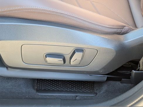 Certified 2025 BMW X1 xDrive28i w/ Technology Package image 15