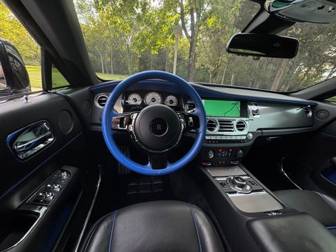 Used 2016 Rolls-Royce Wraith RWD image 60