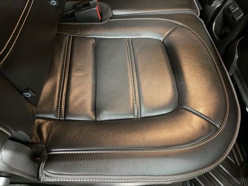 Used 2017 GMC Canyon Denali image 23