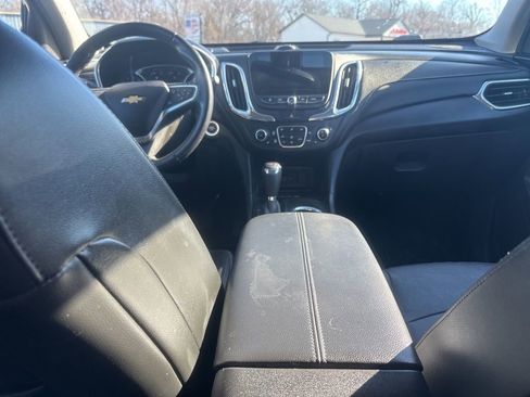 Used 2020 Chevrolet Equinox Premier image 11