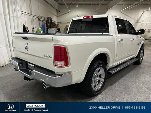 Used 2018 RAM 1500 Laramie w/ Convenience Group AWD/4WD image 8