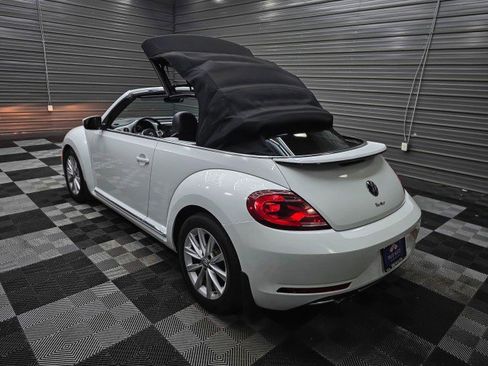 Used 2018 Volkswagen Beetle 2.0T SE FWD image 10