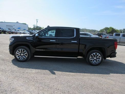 New 2026 GMC Sierra 1500 Denali w/ Denali Reserve Package AWD/4WD image 10
