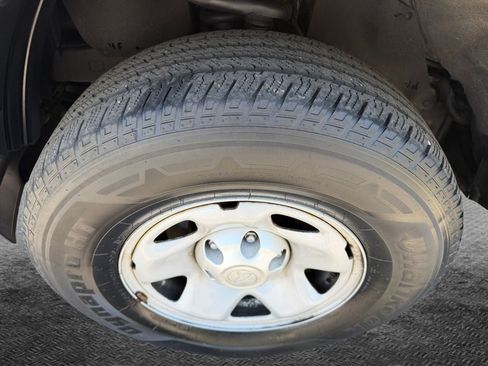 Certified 2023 Toyota Tacoma SR AWD/4WD image 11