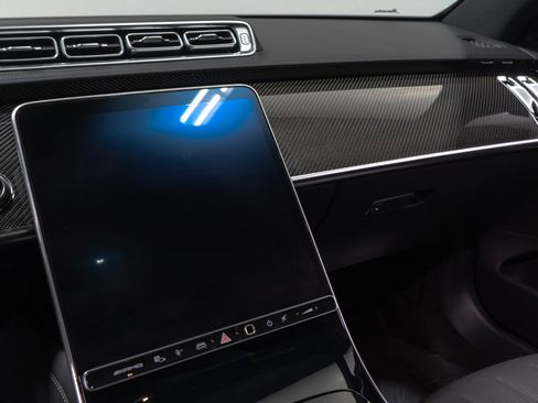 Used 2025 Mercedes-Benz S 63 AMG S image 44