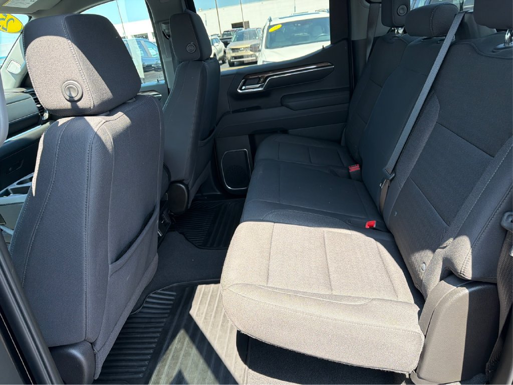 Used 2025 Chevrolet Silverado 1500 LT AWD/4WD image 20