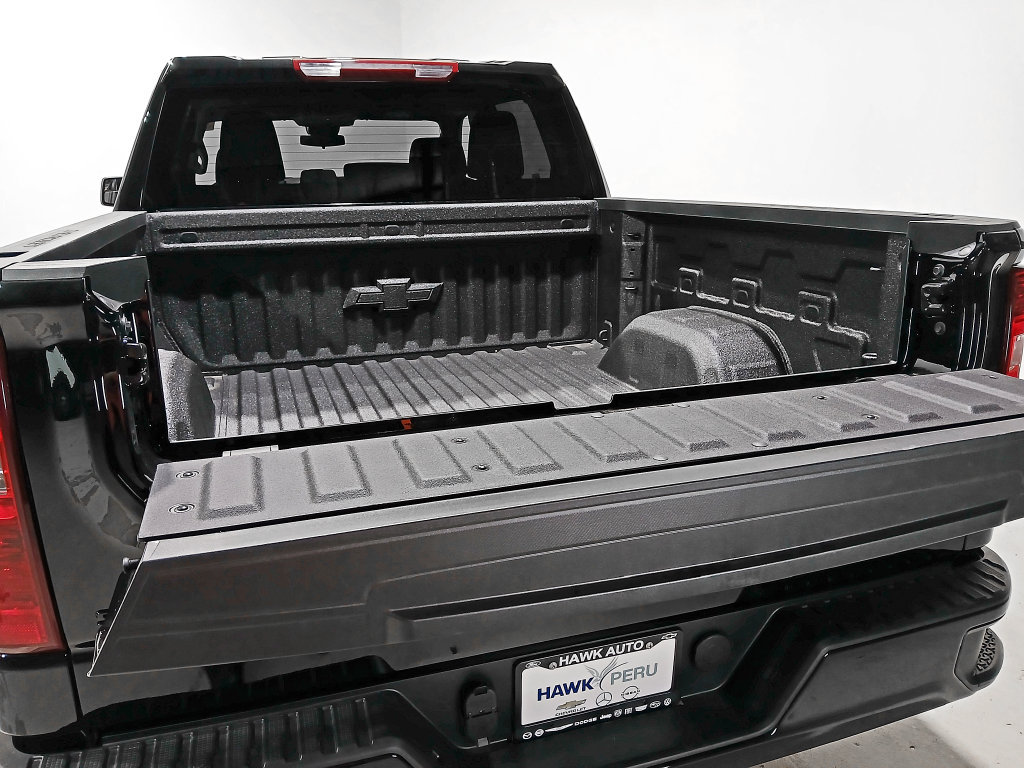 Used 2026 Chevrolet Silverado 1500 Custom Trail Boss w/ Turbomax Blackout Package AWD/4WD image 7