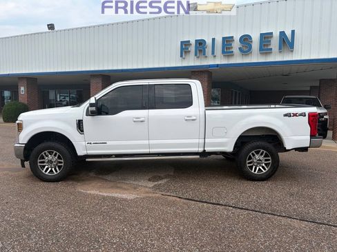 Used 2019 Ford F250 Lariat w/ Lariat Value Package AWD/4WD image 2