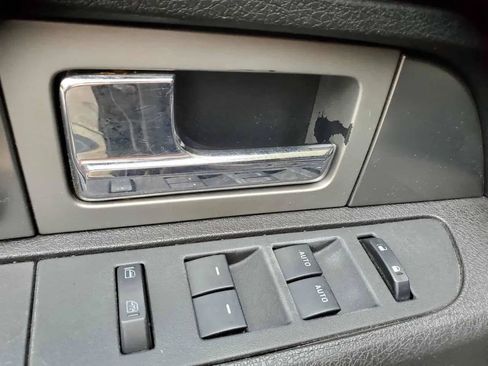 Used 2013 Ford F150 Raptor w/ Luxury Equipment Group image 34