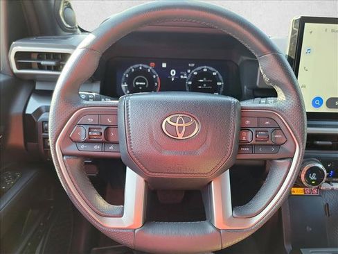 Used 2026 Toyota 4Runner Limited AWD/4WD image 19