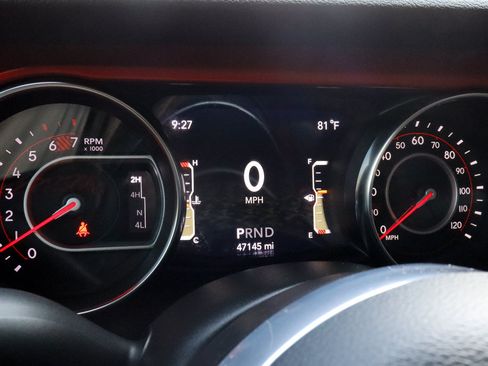 Used 2021 Jeep Wrangler Unlimited Rubicon AWD/4WD image 35