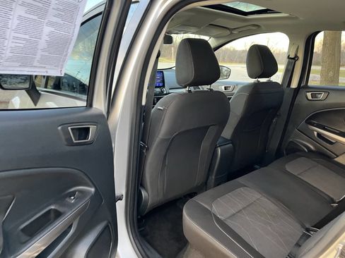 Used 2020 Ford EcoSport SE w/ SE Convenience Package image 28