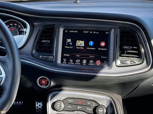 Used 2016 Dodge Challenger SRT image 6