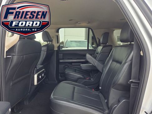 Used 2024 Ford Expedition Max XLT AWD/4WD image 23