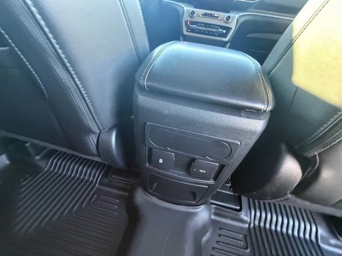 Used 2023 Ford Explorer XLT w/ Equipment Group 202A image 14