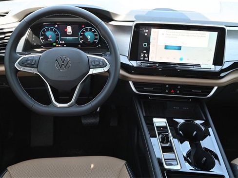 New 2025 Volkswagen Atlas Cross Sport SE image 9