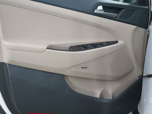 Used 2018 Hyundai Tucson Limited w/ Ultimate Package 02 image 18