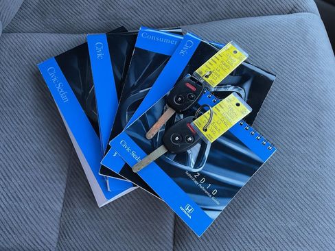 Used 2010 Honda Civic LX image 36