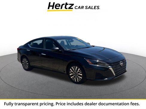 Used 2025 Nissan Altima 2.5 SV FWD image 1