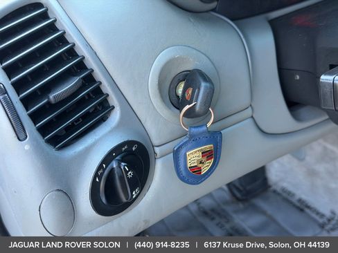 Used 2003 Porsche 911 GT2 RWD image 35