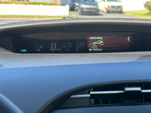 Used 2010 Toyota Prius FWD image 25