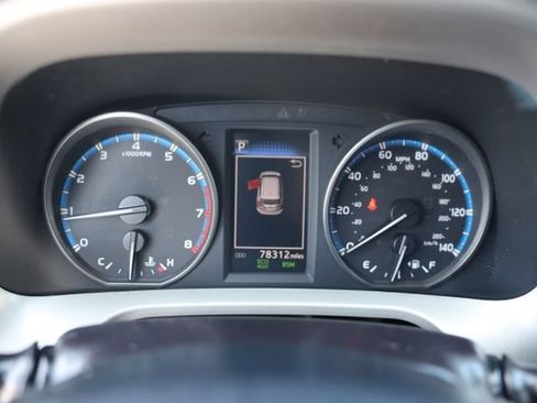 Used 2018 Toyota RAV4 XLE AWD/4WD image 21