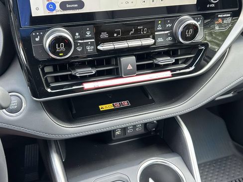 New 2026 Toyota Highlander XLE AWD/4WD image 26